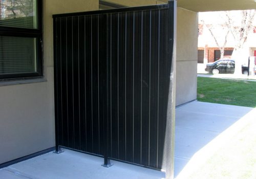 Custom fencing calgary